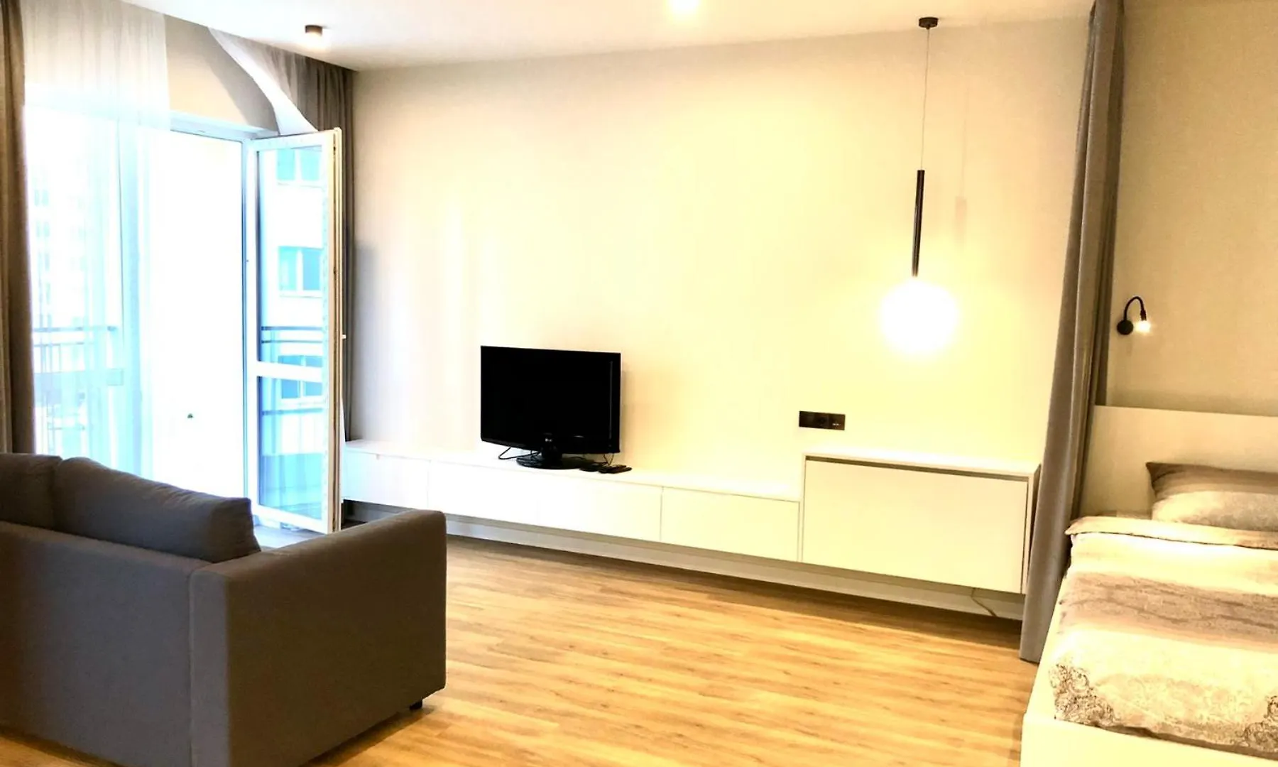 Osapart Romantic Apartment In The Complex Great Britain Lviv Ukraine